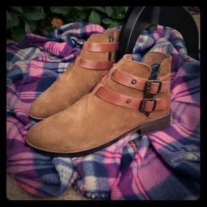 Levi's Nubuck Leather Booties